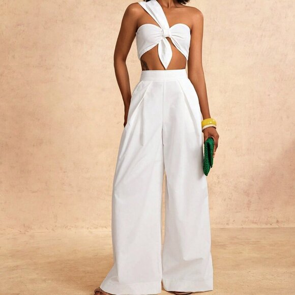 White Elegant Women's Beach Vacation One-Shoulder Chest Knotted crop top & pants - Picture 3 of 7